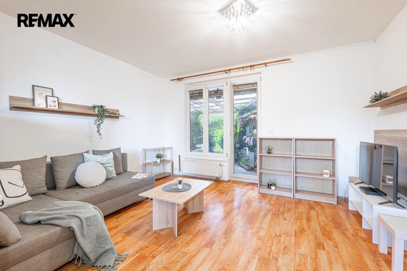 Prodej bytu 3+kk s předzahrádkou, 72 m²